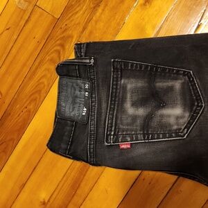 Levi's Faded Black 519 Extreme Skinny 28x32